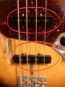 ベースのピックアップ